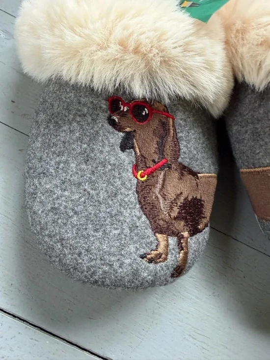 NWT Joules Luxe Slip On Sausage Dog Slippers S 5/6 - Picture 2 of 8